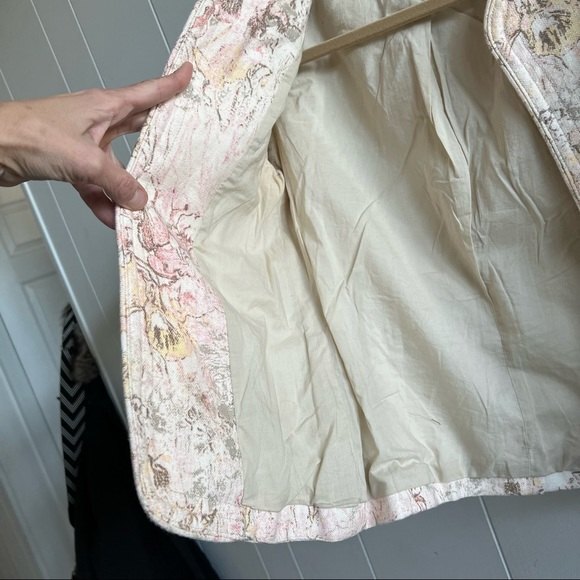 Cream Wilfred Aritzia 100% Linen Pastel Floral Print Blazer - Picture 6 of 12
